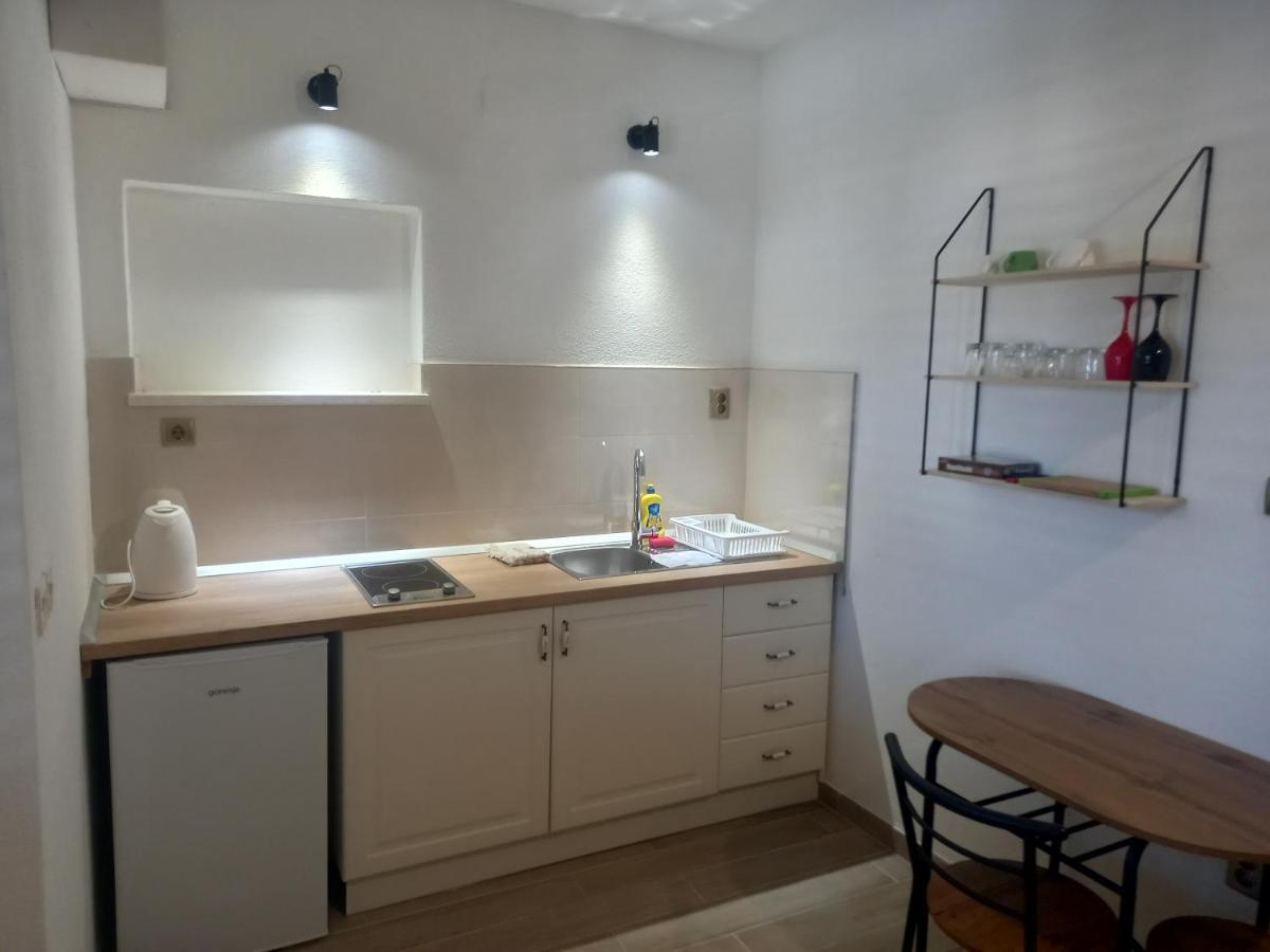 Apartment Karmen Sumartin Luaran gambar